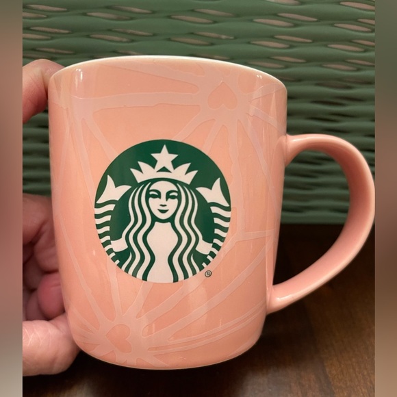 NWOT 2022 STARBUCKSPink With Muted Heart Design Siren Mug - Picture 2 of 10